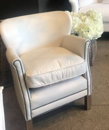 Professor Armchair Riders White